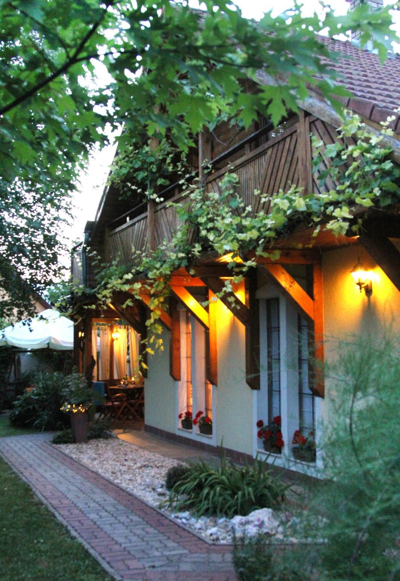 Koszeghegyalja Vendeghaz Hotel Horvatzsidany Exterior photo